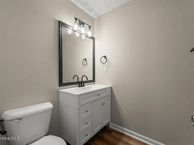 4149 Foreman Way — Photo 5