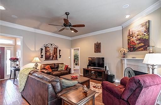 3rd image of 5003 Harbour Town Ct