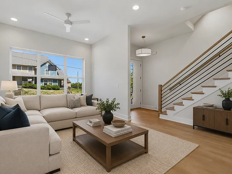 3963 Clifton Ave — Photo 7