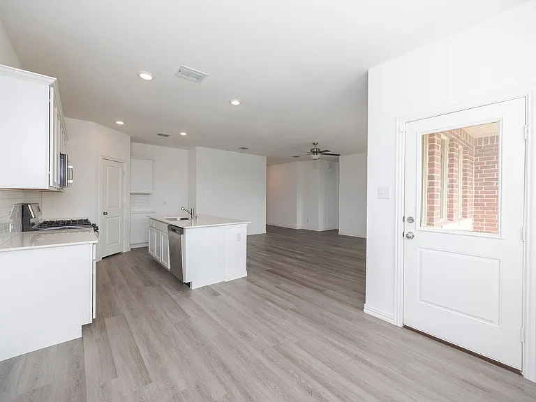 508 Chip St — Photo 5