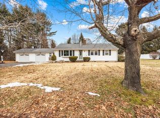 22 Pardee Pl, Madison, CT 06443