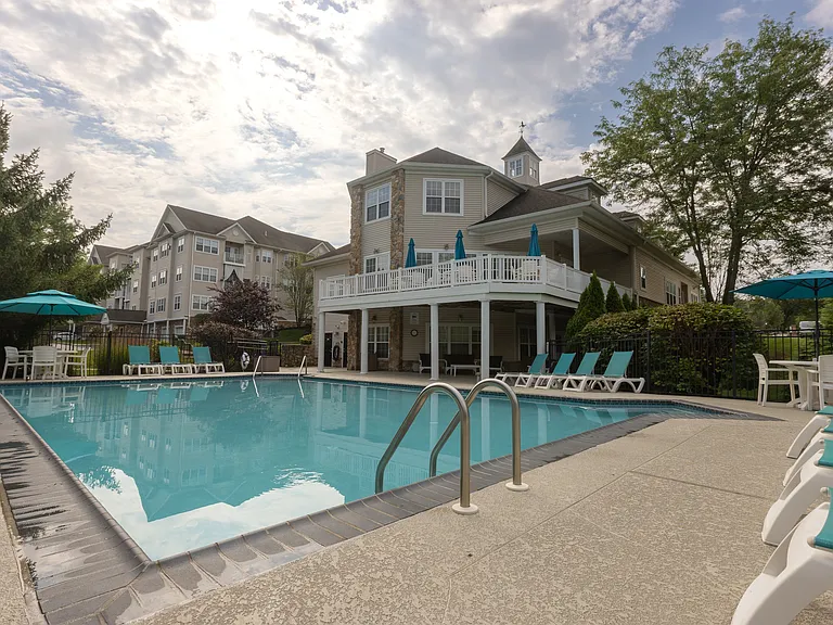 Saucon View Apartments — Photo 9