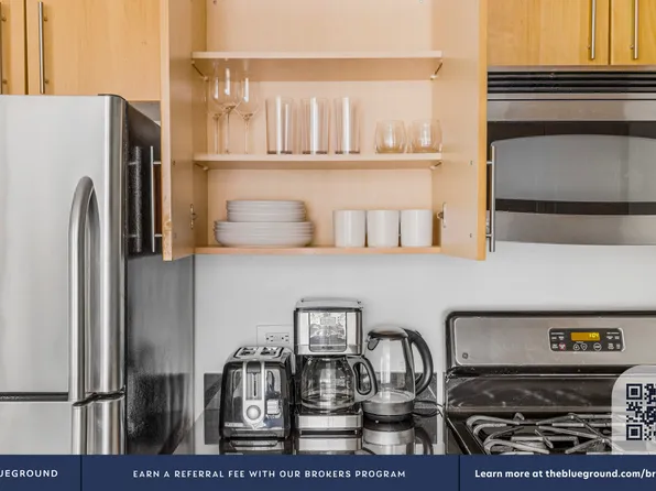 4-75 48th Avenue image 9 of 44