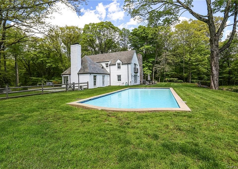 32 Creemer Rd Armonk NY Zillow