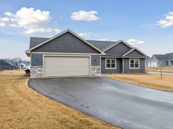 497 Westwood Dr, River Falls, WI 54022