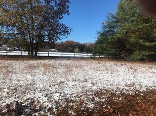 48 Amherst Rd, South Hadley, MA 01075