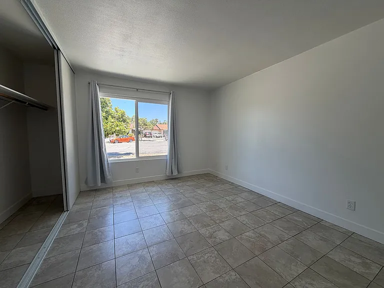 228 Janan Ct — Photo 9