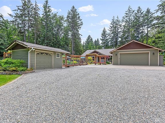 ...a 2306 sq. ft. rambler built in 2013 with 3 bedrooms, an office, formal dining room, living room, and family room. 