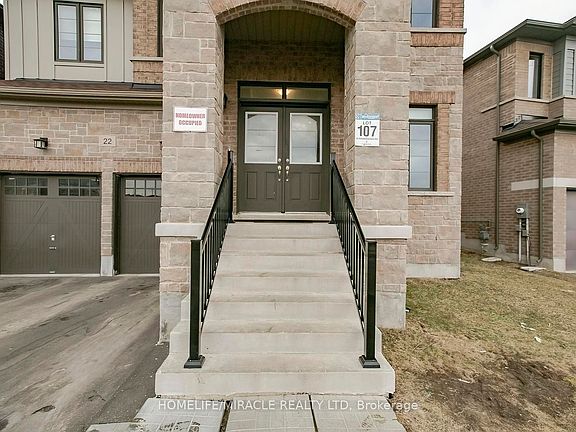 3rd image of 22 Madawaska Rd