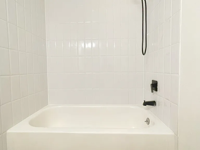1714 Susan Ct SE — Photo 14