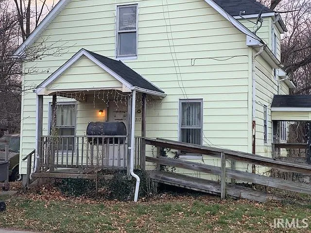 1717 8th St photo 1