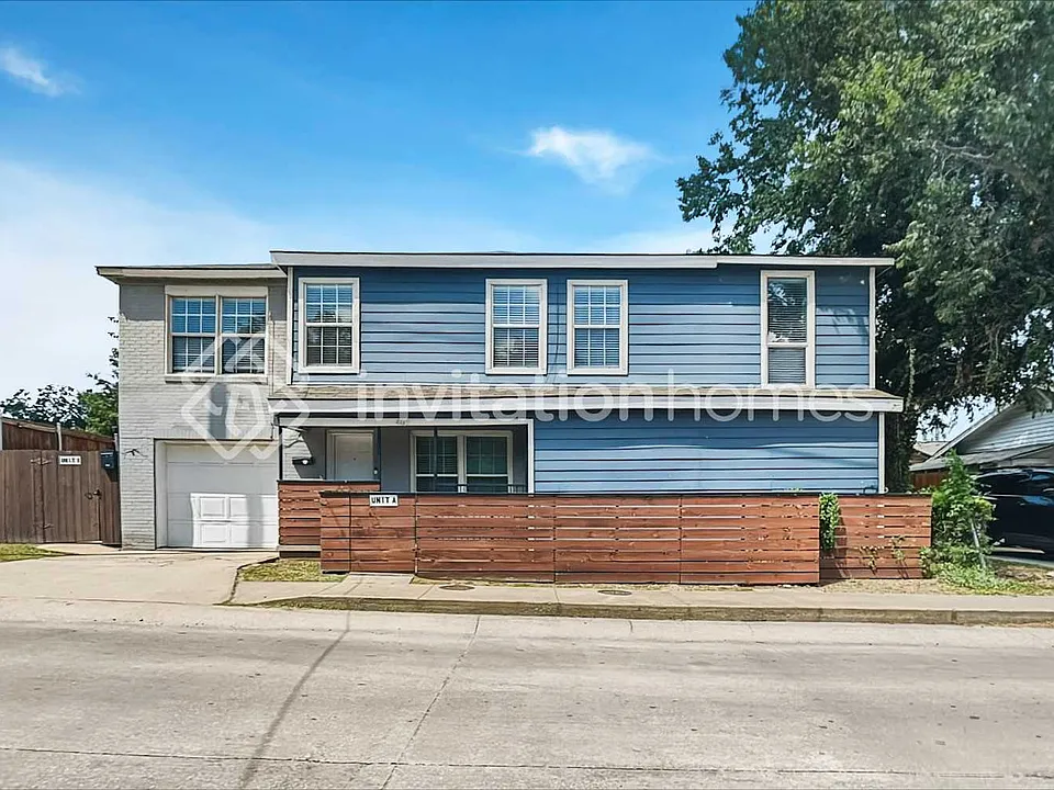 403 E Standifer St #B