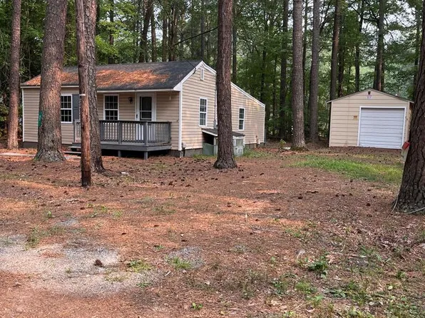 57 Hazel Dr, Hague, VA 22469