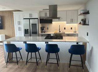 4600 Duke St APT 1415, Alexandria, VA 22304