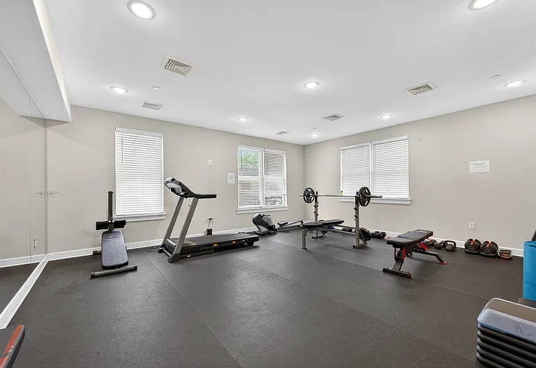 974 Summit Ave #409 — Photo 23