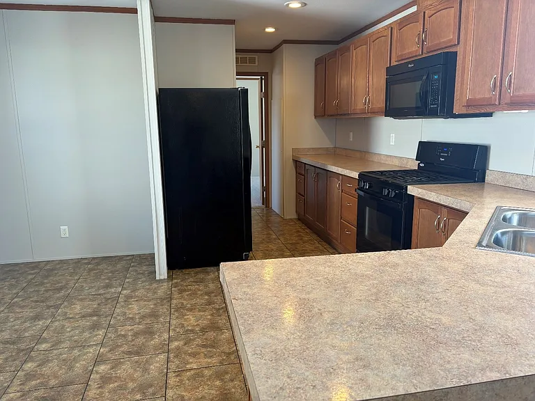 2050 Four Seasons Dr #B20 — Photo 16