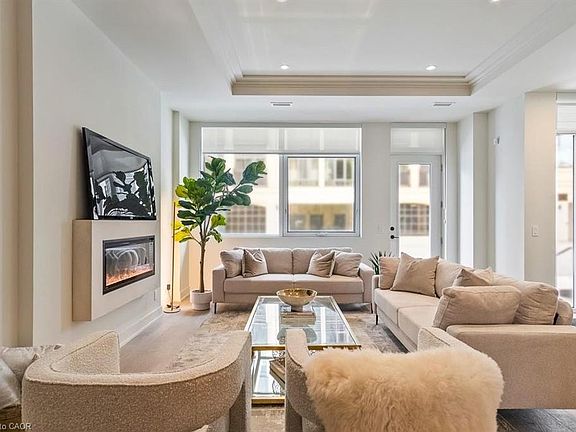 4th image of 123 Maurice Dr #105