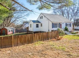 1267 Shawsheen St, Tewksbury, MA 01876