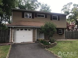 150 Vogel Pl, Middlesex, NJ 08846