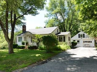 91 Cedar St, Sturbridge, MA 01518