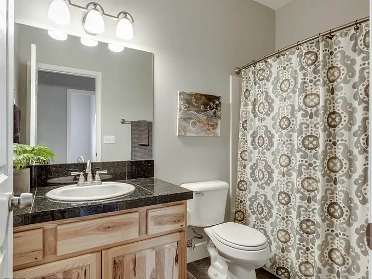 4533 W Babcock St — Photo 20