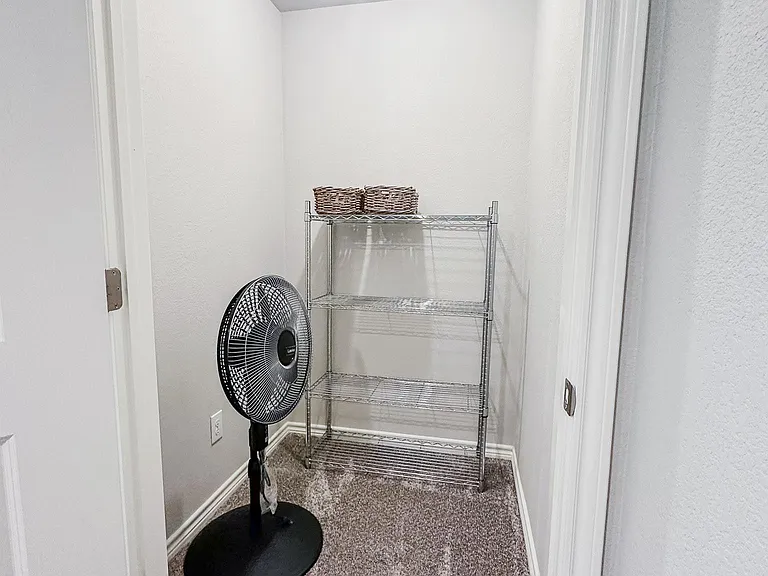245 Adams St — Photo 39