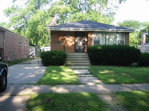 1st image of 14420 S Woodlawn Ave