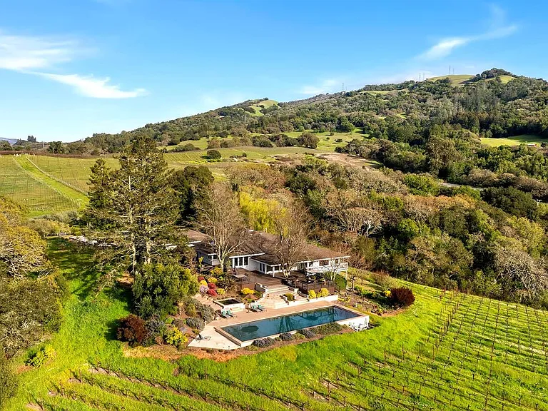 Sonoma Mountain Rd — Photo 17