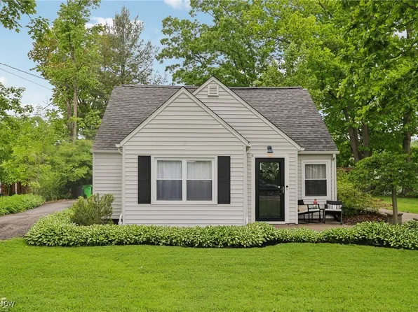 10566 California St, Aurora, OH 44202