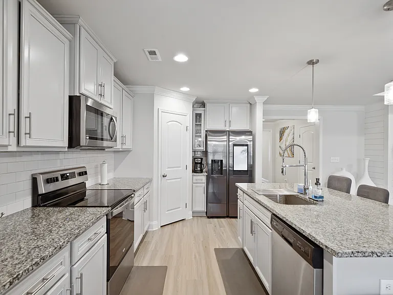 6077 Thorntons Way Cir — Photo 6