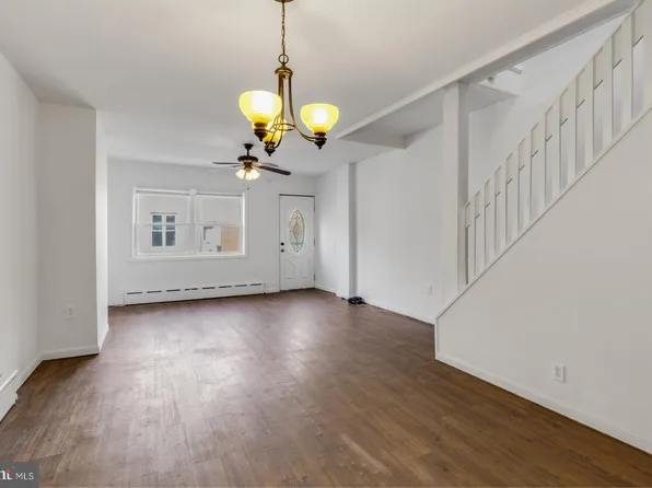 1503 S Dover St, Philadelphia, PA 19146