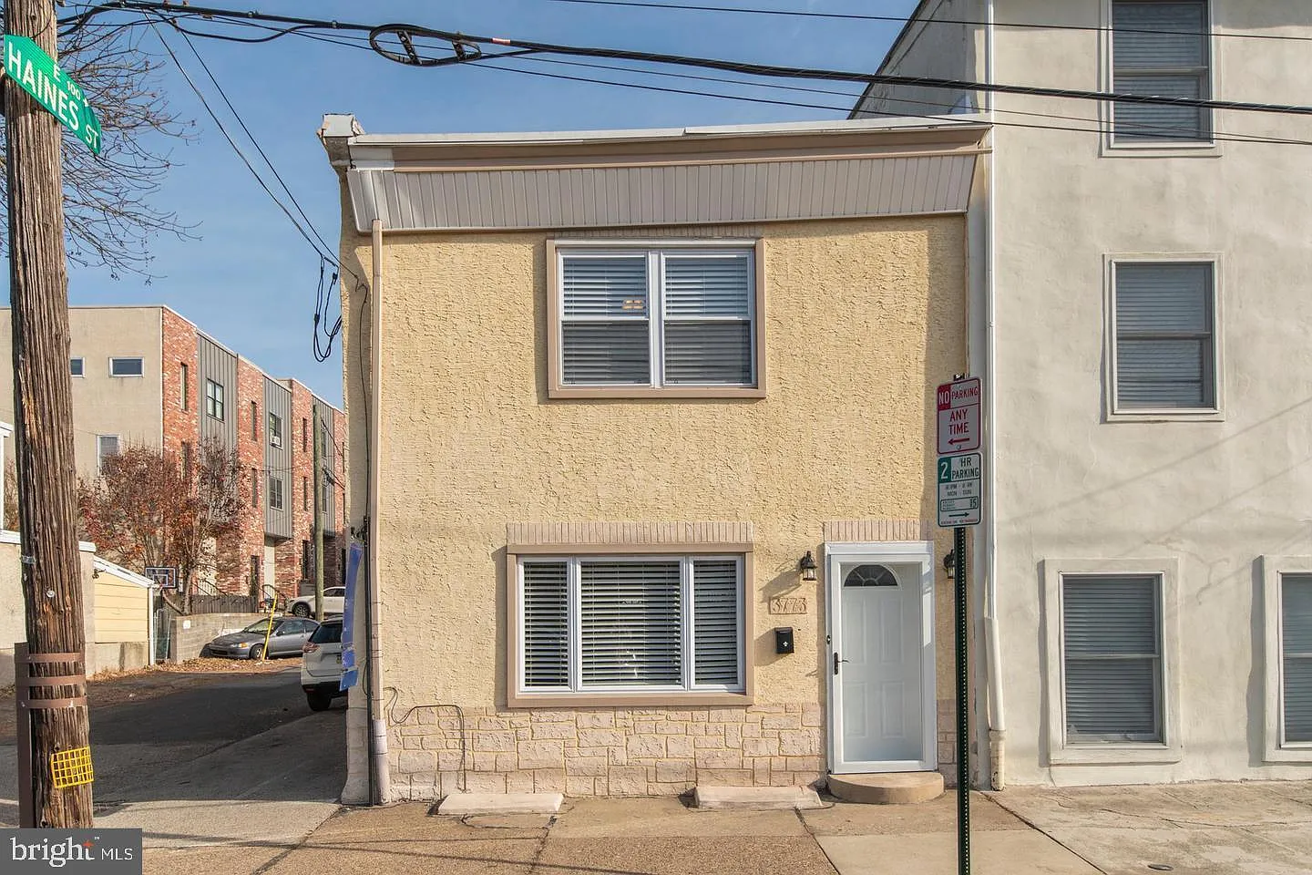 3 bed, 1.5 bath, 1470 sqft, $2,800 — Photo 1