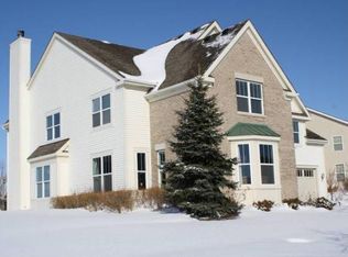 338 Prairieview Dr, Geneva, IL 60134