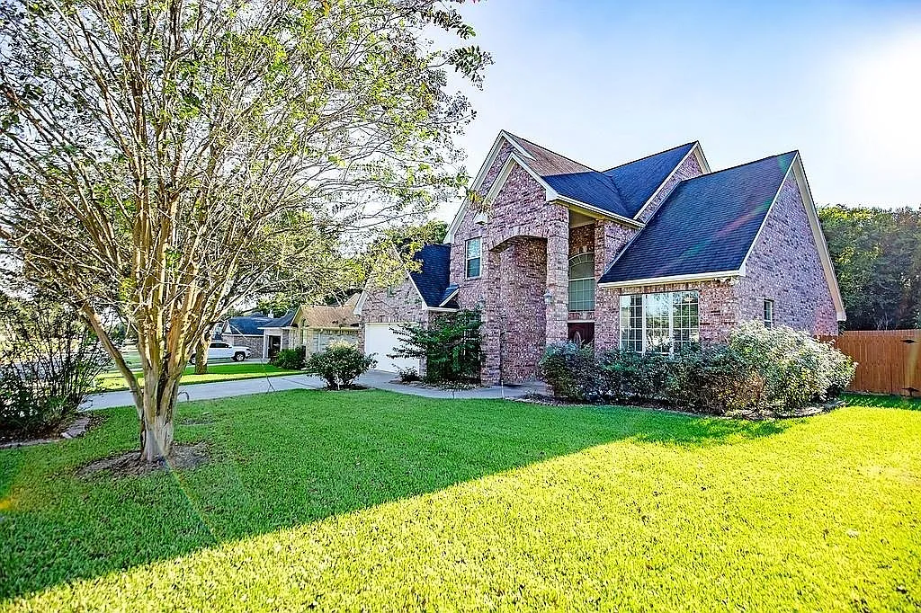 5 bed, 3.5 bath, 2937 sqft, $2,800 — Photo 4