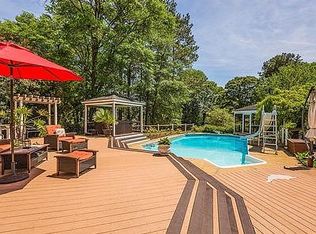 3081 Stratford Ct, Chesapeake, VA 23321