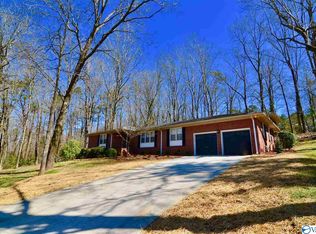 222 Camille Cir, Gadsden, AL 35901
