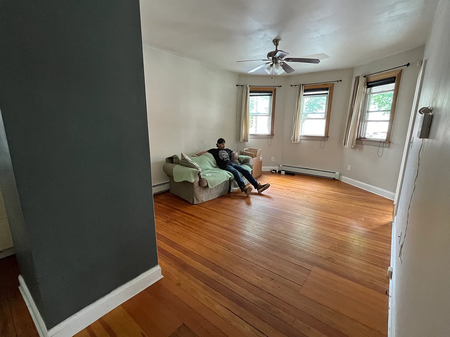 2 bed, 800 sqft, $2,000 — Photo 4