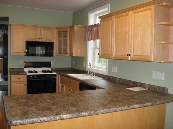 5th image of 45 Filips Glen Dr