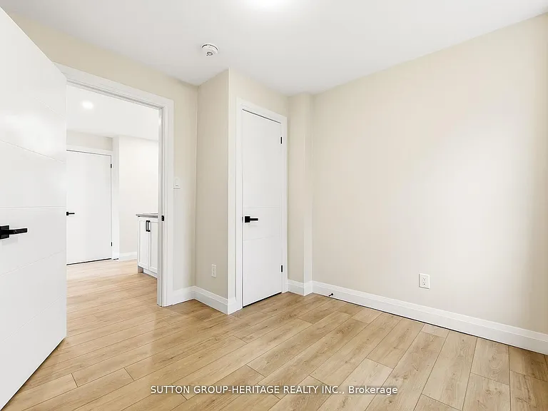 164 Dixon Dr #UPPER — Photo 15