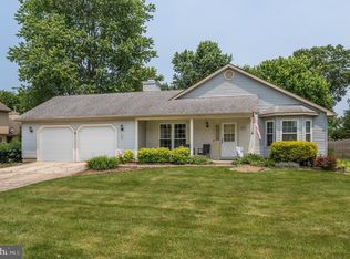 12 Mayville Ln, Marlton, NJ 08053