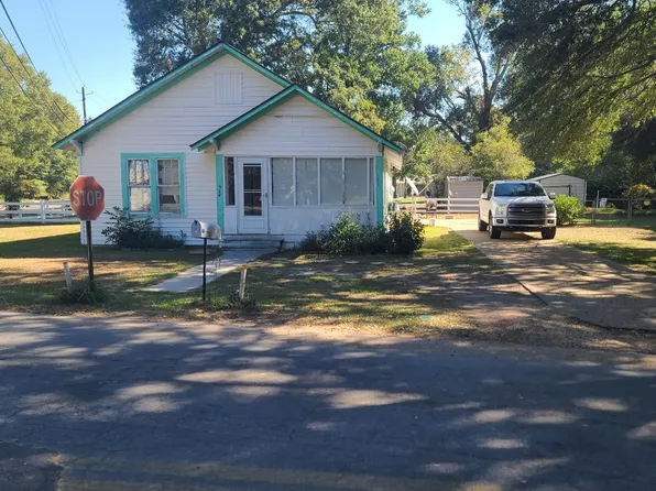 924 Branton Ave, Columbia, MS 39429