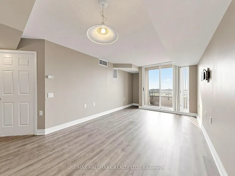 35 Finch Ave E #1808 — Photo 8