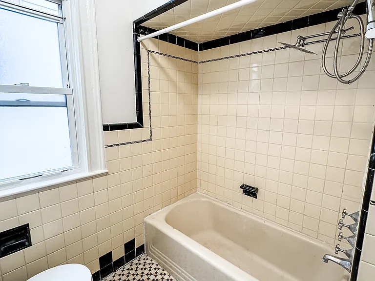 Harrison Pl — Photo 7