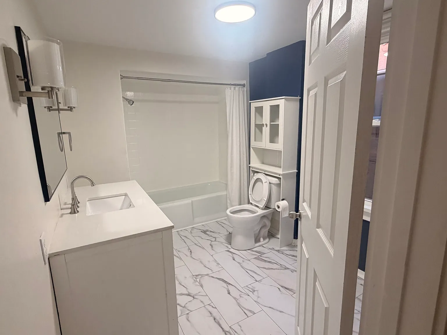 424 Glenwood Dr — Photo 2