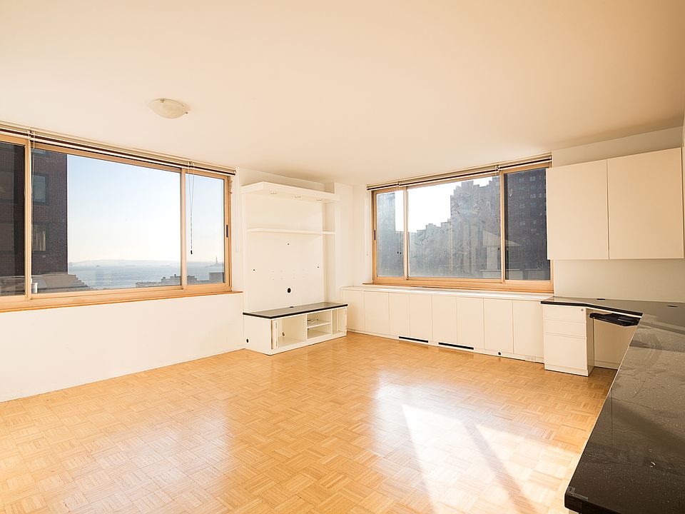 1st image of 250 S End Ave APT 15F