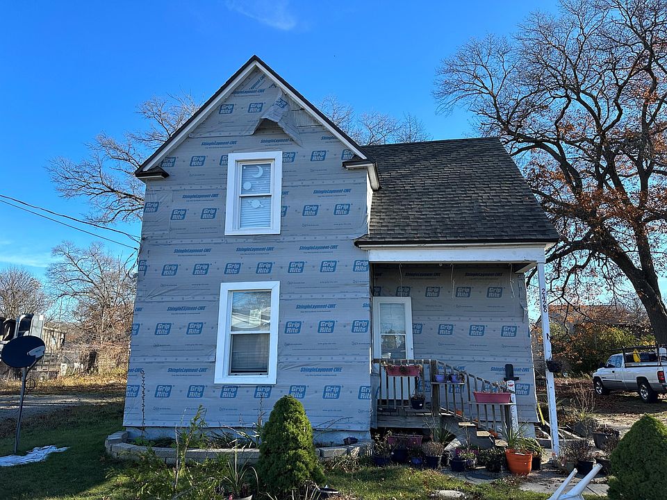 1st image of 2428 Park St
