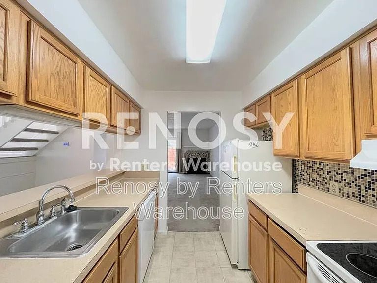 5310 Lake Victoria Arch — Photo 13