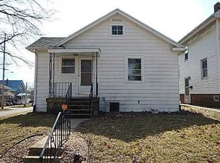 126 11th St NW, Cedar Rapids, IA 52405