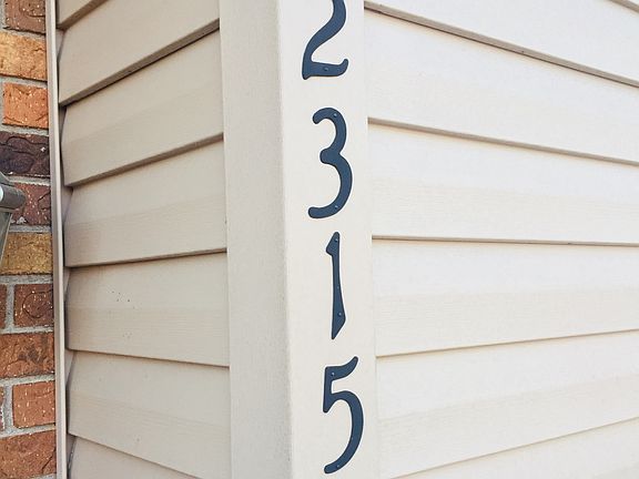 2nd image of 2315 Liberty Ln