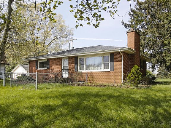 59179 long lake road-102